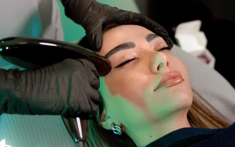 skin rejuvenation using device in Dr. Rezvani clinic